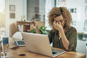 Les maladies de longue durée sont devenues un fléau croissant chez les travailleurs en Belgique.