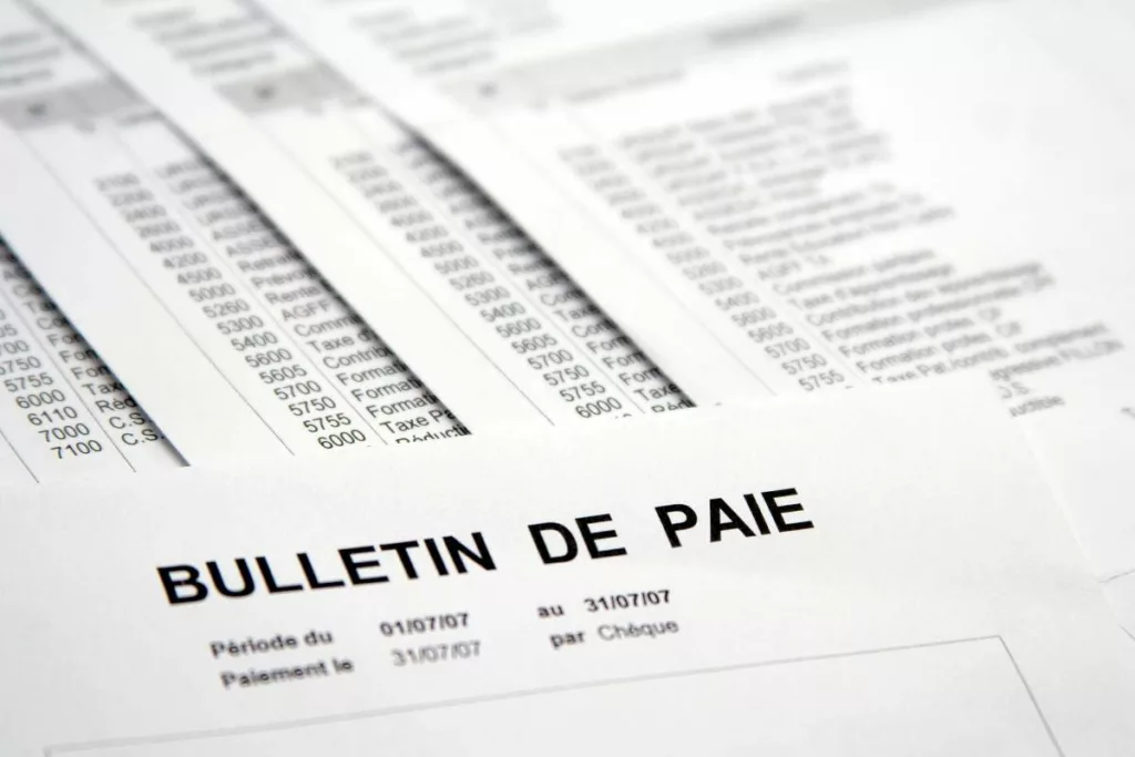 Fiche de paie en belgique comprenant le salaire et les autres éléments versés par l'employeur.